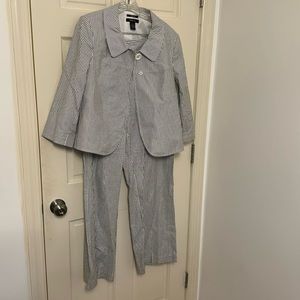 Style & Co Suit lightweight pinstripe material with subtle silver thread